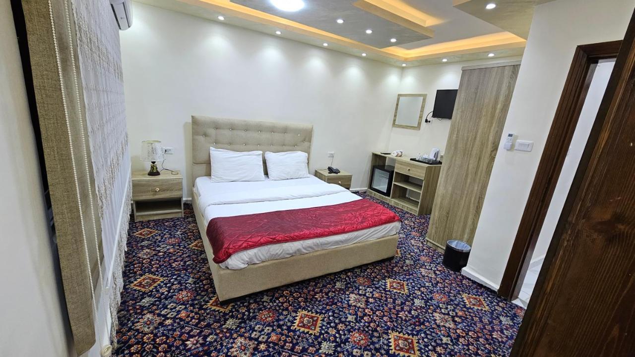 Petra Peace Town Hotel Wadi Musa Exterior photo